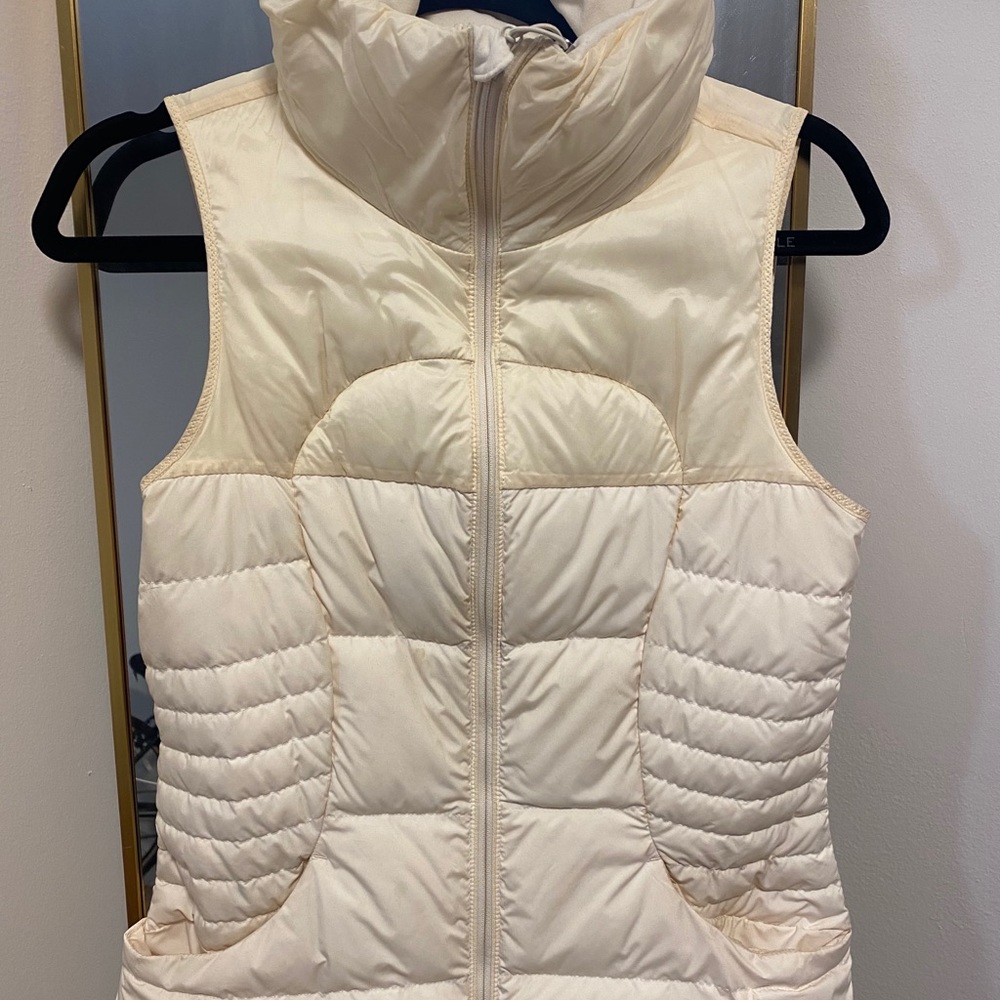 Lululemon cream / white puffer vest